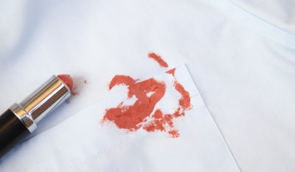 How to Get Lipstick Stains Off of Your Clothes