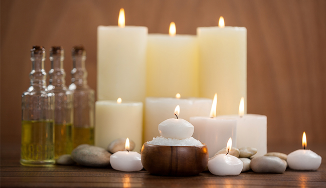 Adding Fragrance or Essential Oil in Candles Without Scent