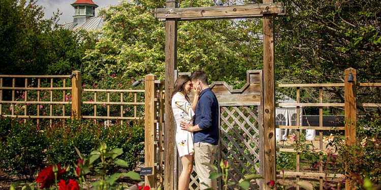 Romantic Date at the San Antonio Botanical Garden