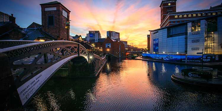 Canal Boat Tour and Nightlife at the Brindley Place