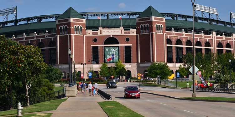  Globe Life Park in Arlington