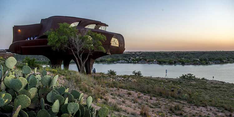 Check out Robert Bruno’s Steel House