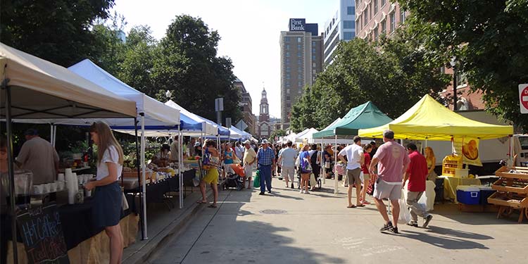Try Some Delicious Food at the Market Square Farmers’ Market