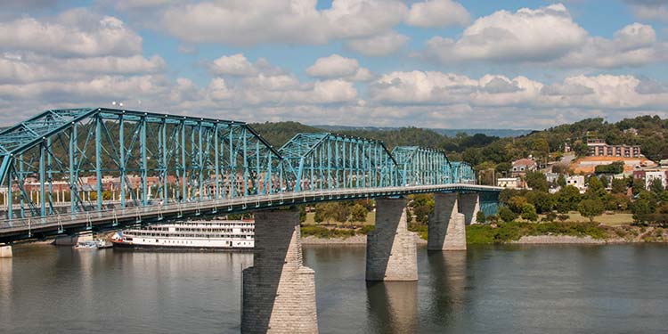 Walnut Street Bridge