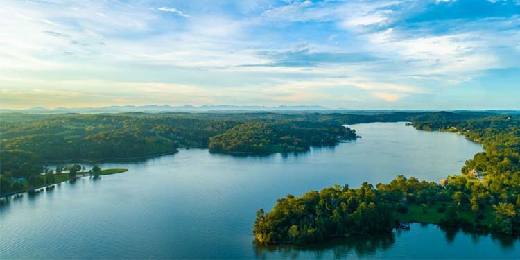 Best Lakes in Tennessee