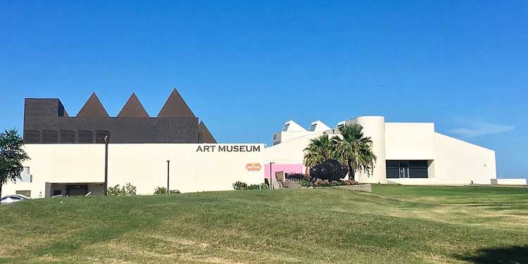 Get Creative at the Art Museum of South Texas 