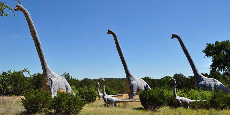 Meet the Life-Sized Dinosaurs at the Dinosaur World