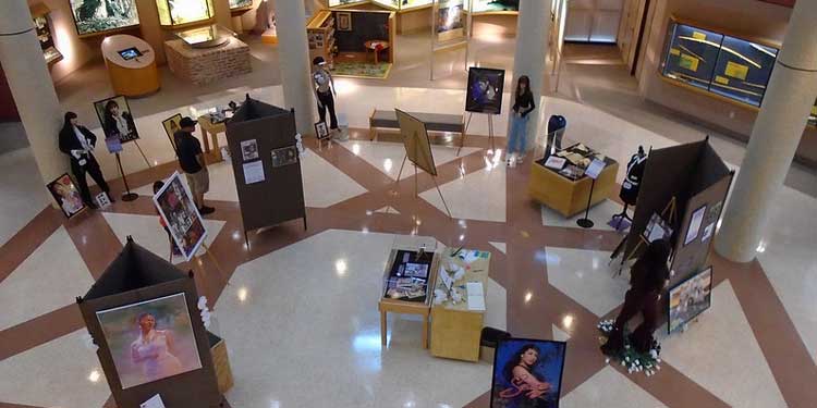 Pay Tribute to the Iconic Popstor ''Selena Quintanilla Perez'' at the Selena Museum