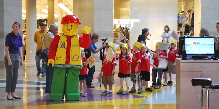 Visit Kid's Favourite Choice at the Legoland Discovery Center 
