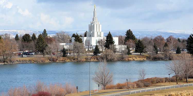 Go on a Romantic Walk on Idaho Falls Riverwalk