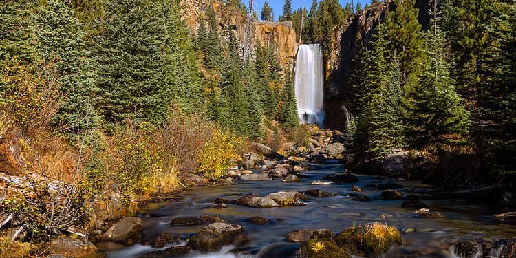 Hike to Tumalo Falls