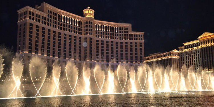 Bellagio Fountains: Fountain Of Love 