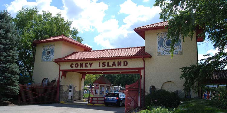 Coney Island Outdoor Water Park