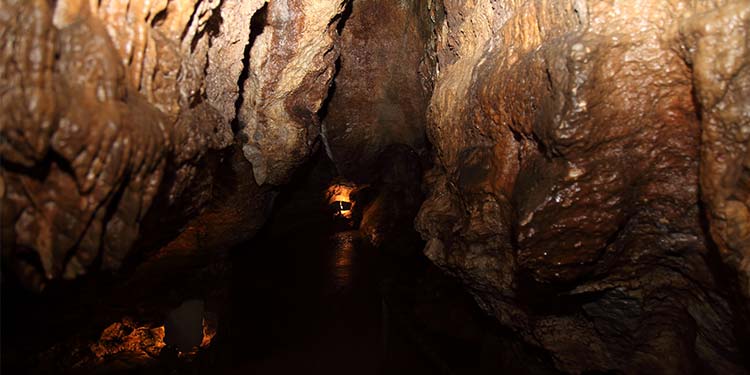 Linville Caverns