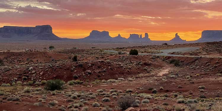 Navajo Land (Hopi salt trail)