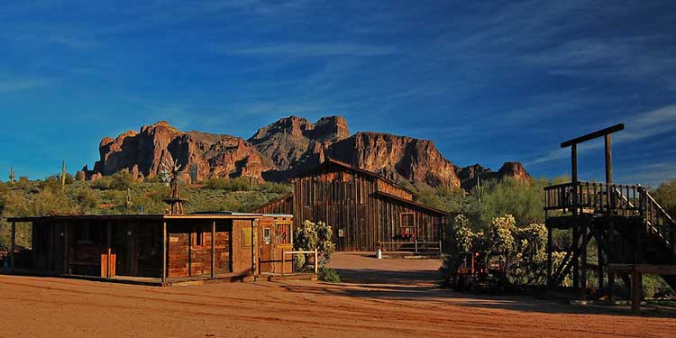 Superstition Mountain Museum