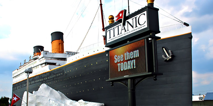  Titanic Museum