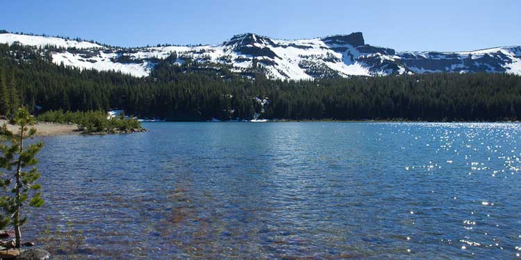 Camping and Fishing at the Three Creek Lake 