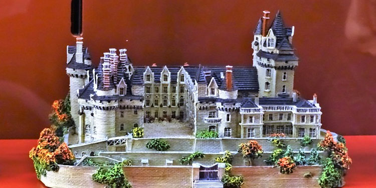 Explore the Mini Time Machine Museums of Miniatures