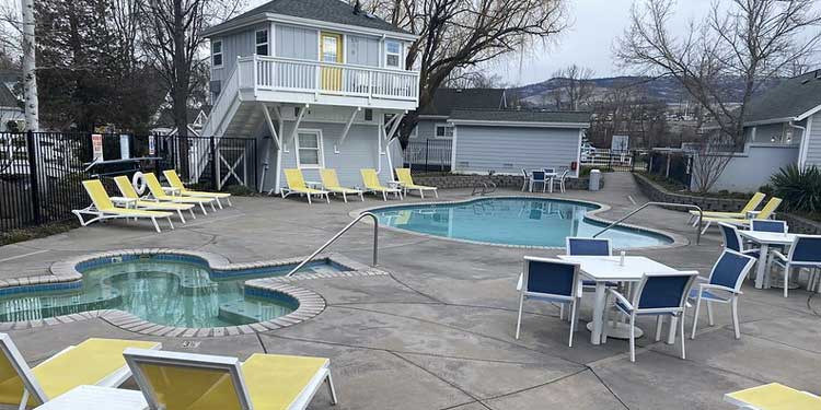 Lithia Springs Resort - Oregon's Mineral Waters Retreat